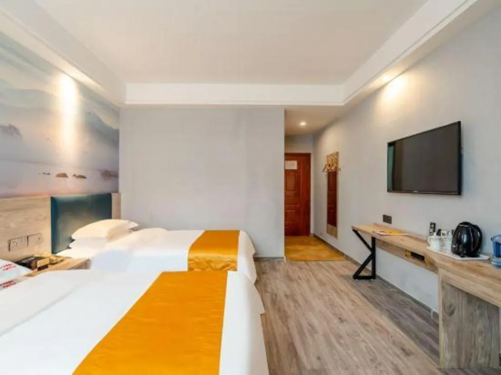 Shell Xinxiang Weibin District Railway Station Department Store Hotel