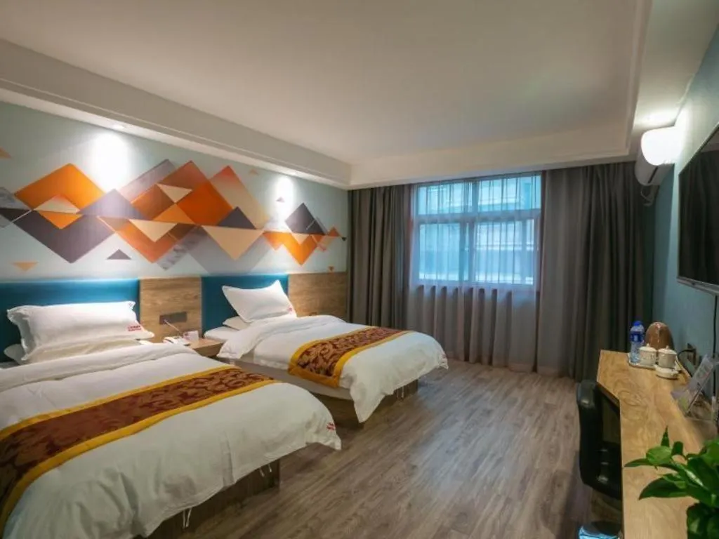 **  Shell Xinxiang Weibin District Railway Station Department Store Hotel China
