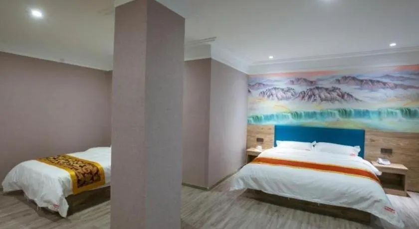 **  Shell Xinxiang Weibin District Railway Station Department Store Hotel China